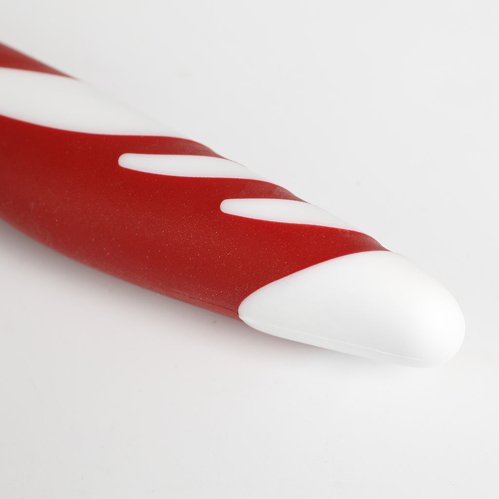 Detalle de la punta del mango del cuchillo de chef